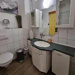Nr 2 Gemuetliche Mit King-size Bett Und Essbereich Im Zentrum Im Neubarockstyle אנברג - בוכהולץ