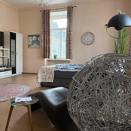 Nr 2 Gemuetliche Mit King-size Bett Und Essbereich Im Zentrum Im Neubarockstyle Annaberg-Buchholz